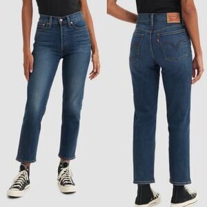Levi’s Wedgie Straight Jeans